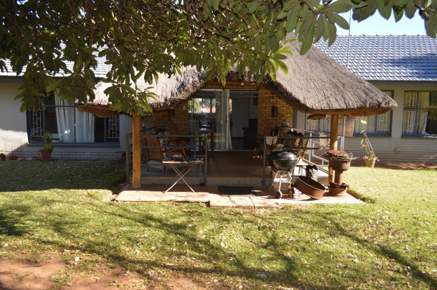 4 Bedroom Property for Sale in Wilkoppies North West